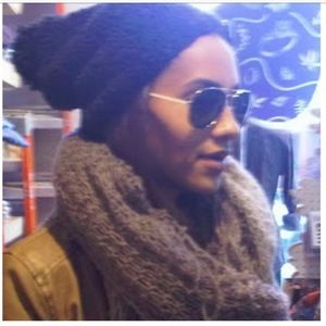 Meet your Posher, Ev